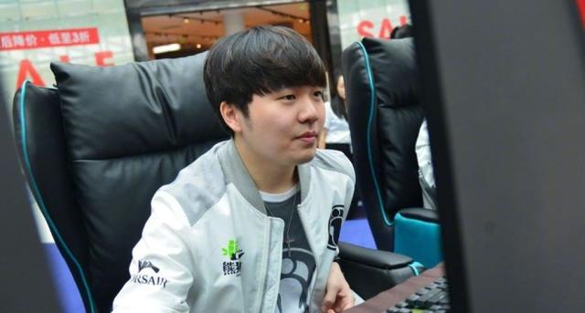 状态低迷！狄龙全场16中4，正负值-47